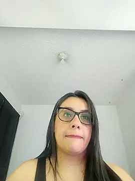 smile sweetpao online show from 12-19-25, 03:30