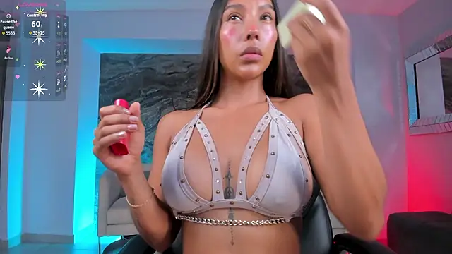 Snapshot of RenataReyes chatting on 02-06-26, 08:23 RenataReyes online show from 02-06-26, 08:23