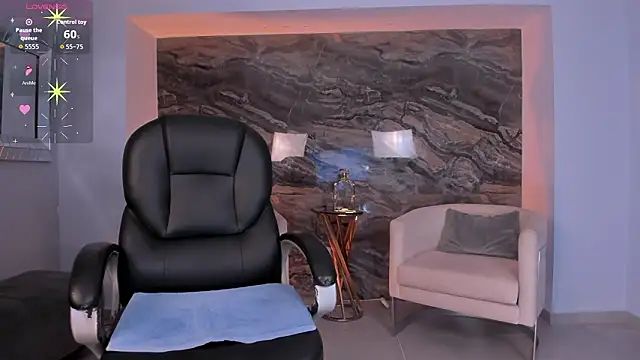 Snapshot of RenataReyes chatting on 02-13-26, 08:38 RenataReyes online show from 02-13-26, 08:38