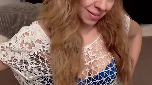 Snapshot of AylyneRichards chatting on 02-26-25, 02:25 AylyneRichards online show from 02-26-25, 02:25