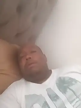 Snapshot of paulpovb chatting on 03-20-25, 09:48 paulpovb online show from 03-20-25, 09:48