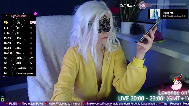 Snapshot of strawberry_muffin chatting on 12-20-24, 07:17 strawberry muffin online show from 12-20-24, 07:17