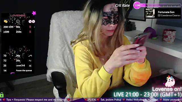 Snapshot of strawberry_muffin chatting on 01-01-25, 08:15 strawberry muffin online show from 01-01-25, 08:15