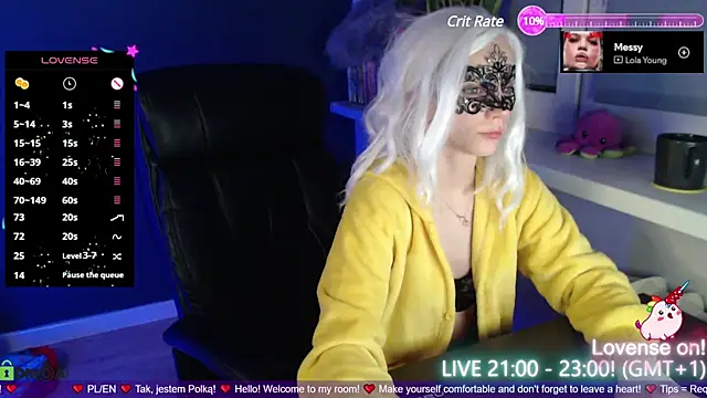 Snapshot of strawberry_muffin chatting on 01-08-25, 08:29 strawberry muffin online show from 01-08-25, 08:29