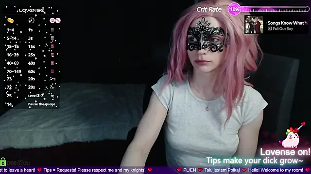 Snapshot of strawberry_muffin chatting on 02-25-25, 05:58 strawberry muffin online show from 02-25-25, 05:58