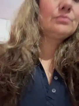 gabiTetas online show from 10-18-25, 10:43