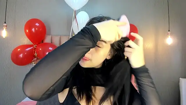 Alexa Thaylor  online show from 02-19-25, 02:23