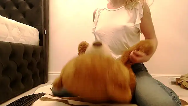 Snapshot of mesexylady34 chatting on 02-12-26, 12:38 mesexylady34 online show from 02-12-26, 12:38