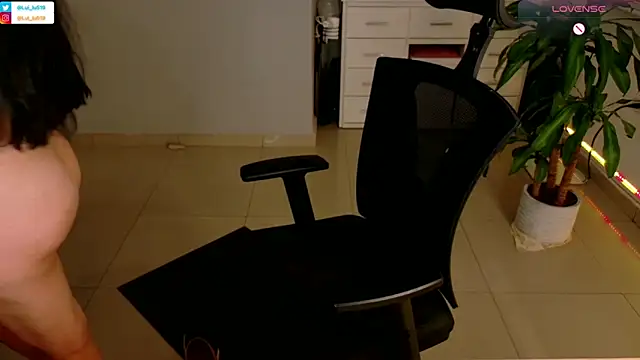 ImLui lu online show from 01-25-25, 02:47