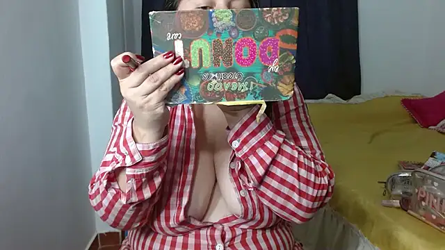 Snapshot of Victoriaevans1 chatting on 02-14-25, 04:20 Victoriaevans1 online show from 02-14-25, 04:20