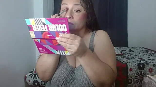 Snapshot of Victoriaevans1 chatting on 02-26-25, 04:03 Victoriaevans1 online show from 02-26-25, 04:03