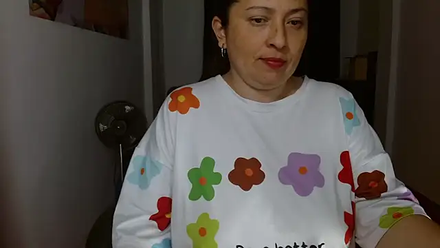 Snapshot of Victoriaevans1 chatting on 02-28-26, 02:12 Victoriaevans1 online show from 02-28-26, 02:12