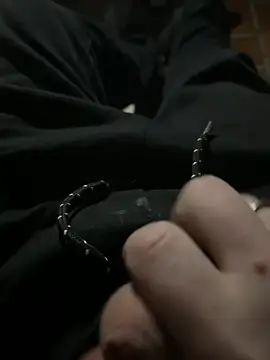 Snapshot of kleinerAlex chatting on 03-05-25, 04:45 kleinerAlex online show from 03-05-25, 04:45