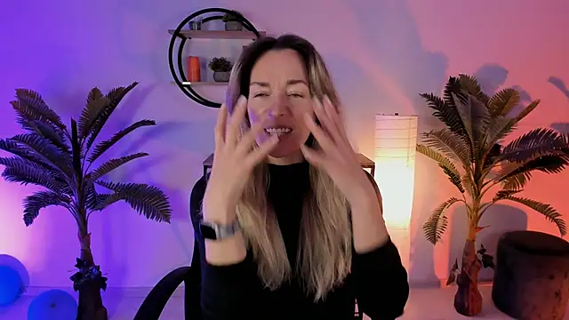 RebeccaMartinez online show from 01-12-25, 05:13