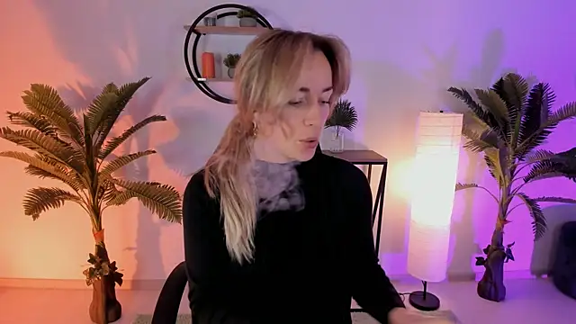 RebeccaMartinez online show from 02-01-25, 07:15