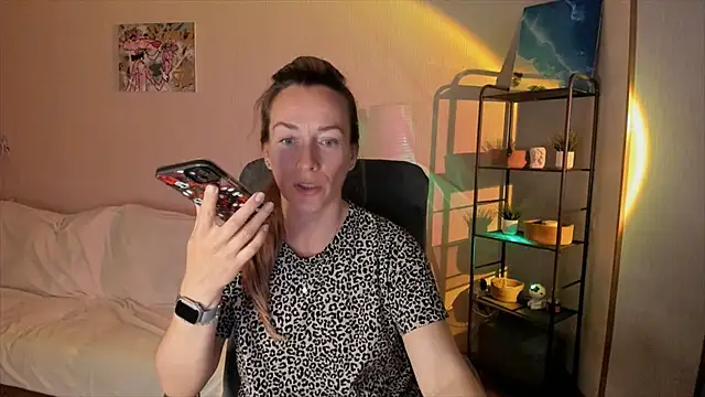 RebeccaMartinez online show from 09-14-25, 10:58