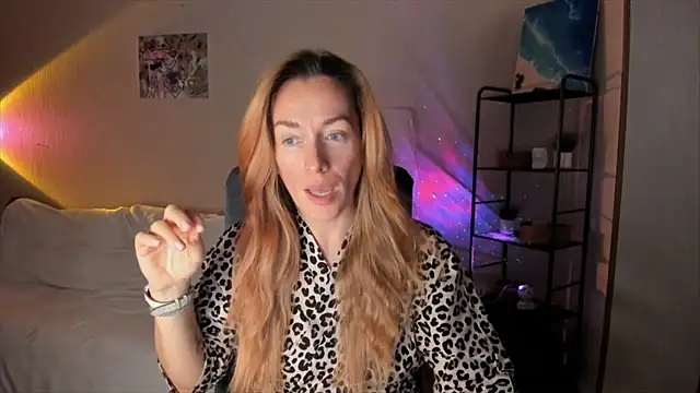 RebeccaMartinez online show from 10-23-25, 11:31