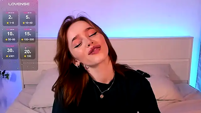 Snapshot of Phoenix_Margo chatting on 02-13-25, 08:48 Phoenix Margo online show from 02-13-25, 08:48