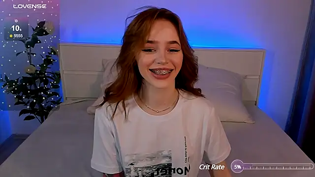 Snapshot of Phoenix_Margo chatting on 02-18-25, 02:49 Phoenix Margo online show from 02-18-25, 02:49