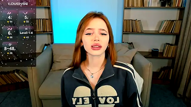 Snapshot of Phoenix_Margo chatting on 03-05-25, 02:36 Phoenix Margo online show from 03-05-25, 02:36