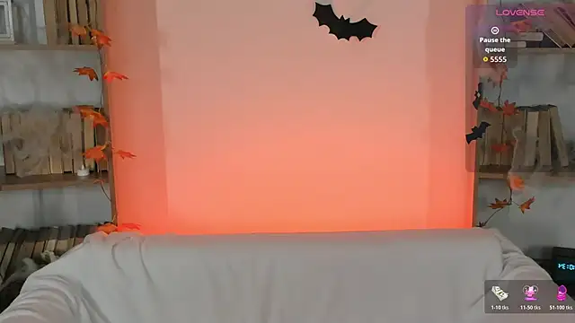 Snapshot of Phoenix_Margo chatting on 10-26-25, 03:34 Phoenix Margo online show from 10-26-25, 03:34