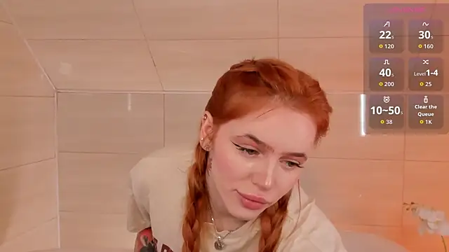 Snapshot of Phoenix_Margo chatting on 10-28-25, 03:32 Phoenix Margo online show from 10-28-25, 03:32