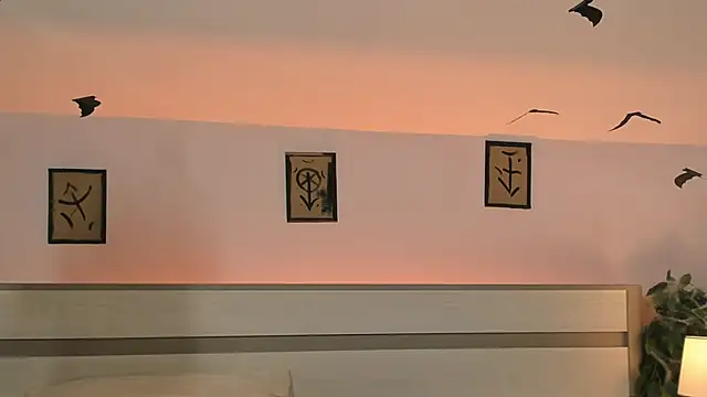 Snapshot of Phoenix_Margo chatting on 10-30-25, 05:42 Phoenix Margo online show from 10-30-25, 05:42