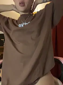 LittleBabyCat22 online show from 02-17-26, 04:20