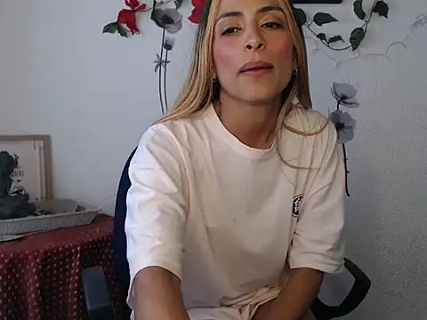 Liamiler01  online show from 12-19-24, 03:52