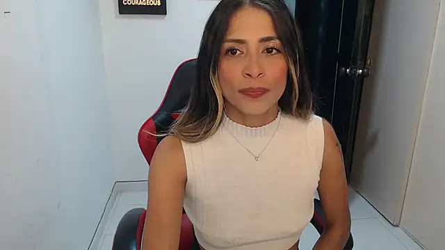 Liamiler01  online show from 11-25-25, 11:38