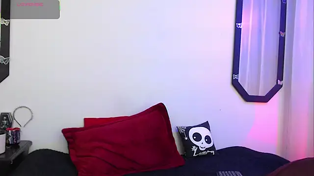 Amy Aloqua online show from 10-24-25, 03:19