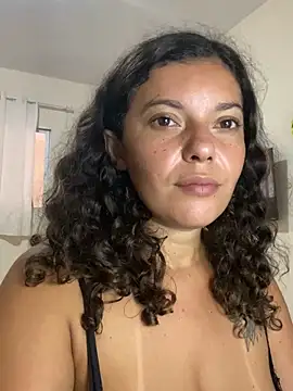 -Marivalda- online show from 11-04-25, 01:43