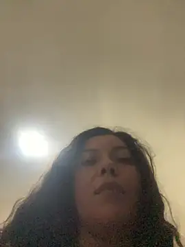 -Marivalda- online show from 12-17-25, 11:44