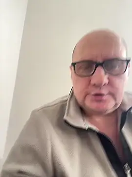 vanjbi45 online show from 02-22-25, 01:02