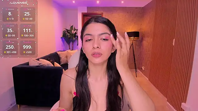 miiaa evans online show from 10-22-25, 10:48