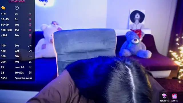 Emily Mo online show from 01-03-25, 06:22