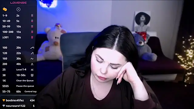 Emily Mo online show from 01-09-25, 10:09