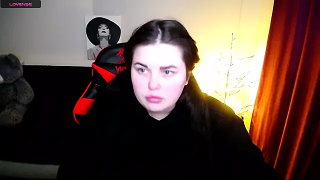 Emily Mo online show from 01-29-25, 09:23