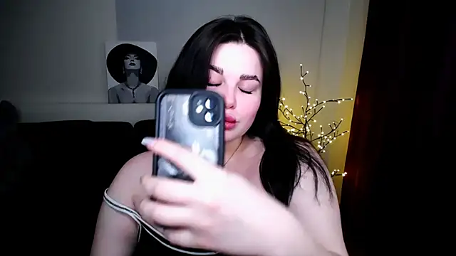 Emily Mo online show from 02-05-25, 09:25