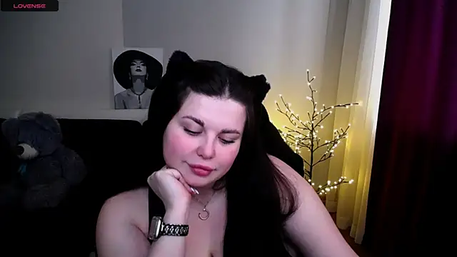 Emily Mo online show from 02-22-25, 09:34