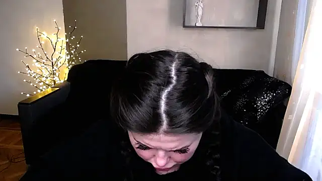 Emily Mo online show from 03-21-25, 12:50