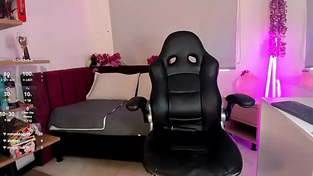 Snapshot of mia_thompsonn_ chatting on 01-24-25, 05:32 mia thompsonn  online show from 01-24-25, 05:32