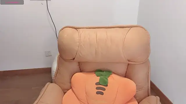 4uoki online show from 11-15-25, 04:25