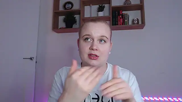 Karolina love  online show from 12-05-25, 11:41