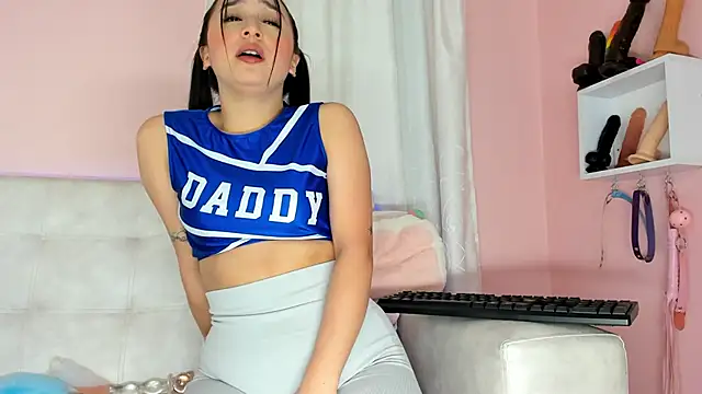 Snapshot of tinysara chatting on 01-31-25, 08:22 tinysara online show from 01-31-25, 08:22