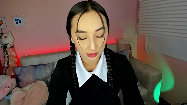 Snapshot of tinysara chatting on 11-09-25, 04:27 tinysara online show from 11-09-25, 04:27