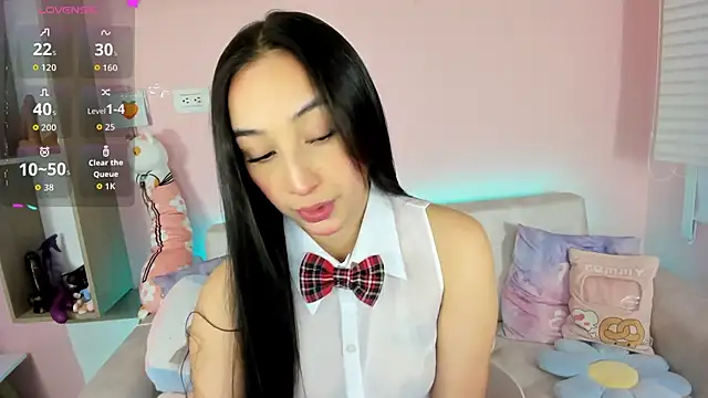 Snapshot of tinysara chatting on 12-04-25, 04:38 tinysara online show from 12-04-25, 04:38