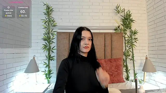 Snapshot of charlottewhitte chatting on 03-14-25, 01:02 charlottewhitte online show from 03-14-25, 01:02