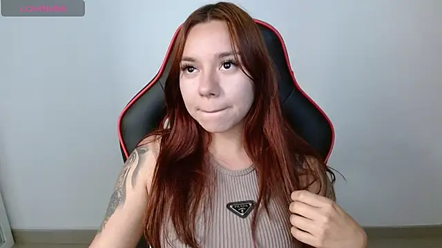 Snapshot of samantha_tattu chatting on 12-23-24, 10:12 samantha tattu online show from 12-23-24, 10:12