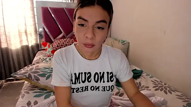 Snapshot of vicodollx chatting on 02-17-25, 09:30 vicodollx online show from 02-17-25, 09:30